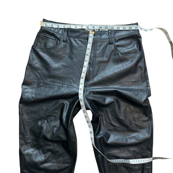 Abercrombie & Fitch The 90s Straight Super High Rise Vegan Leather Size 34/14 - Picture 4 of 10